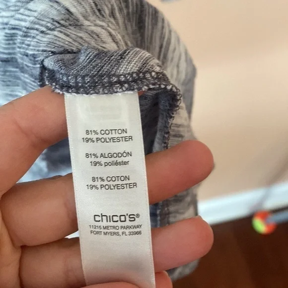 Chicos top - Picture 3 of 4